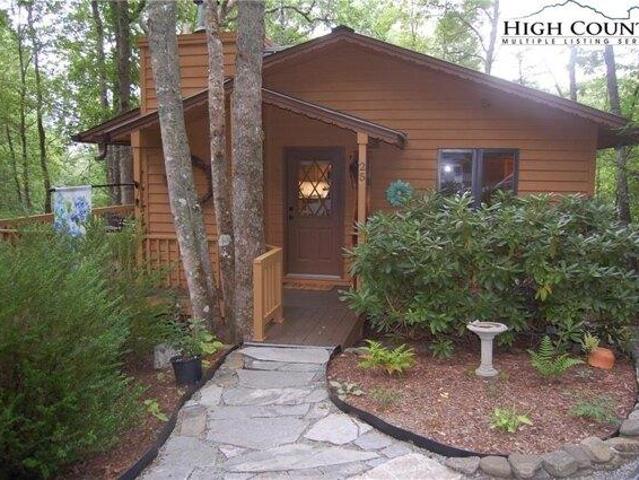 House for sale in Newland, North Carolina
