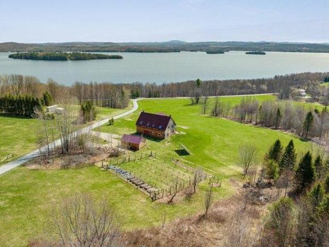 House for sale in Newport, Vermont