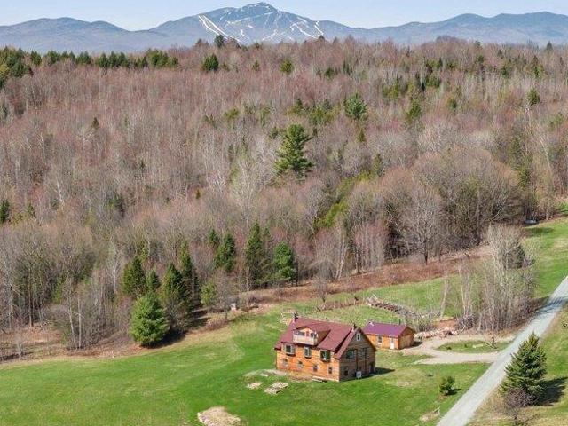 House for sale in Newport, Vermont