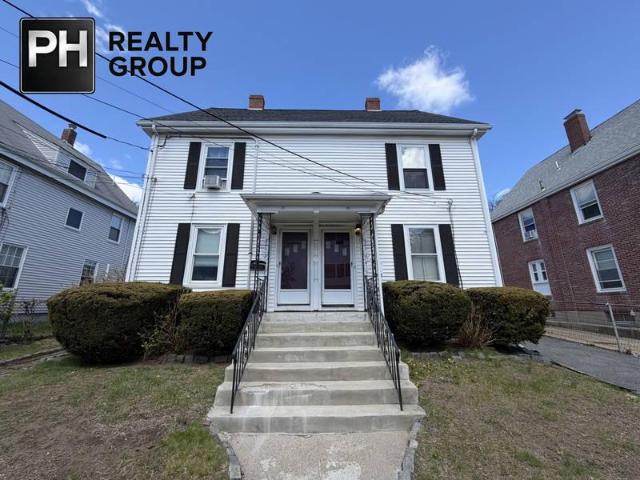 House for rent in Newtonville, Newton