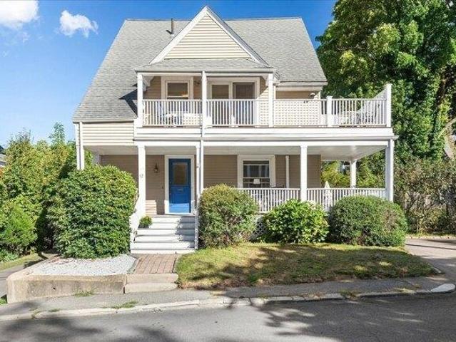 Condo for sale in Newton, Middlesex County