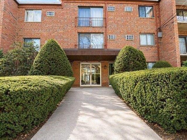 Condo for sale in Auburndale, Massachusetts