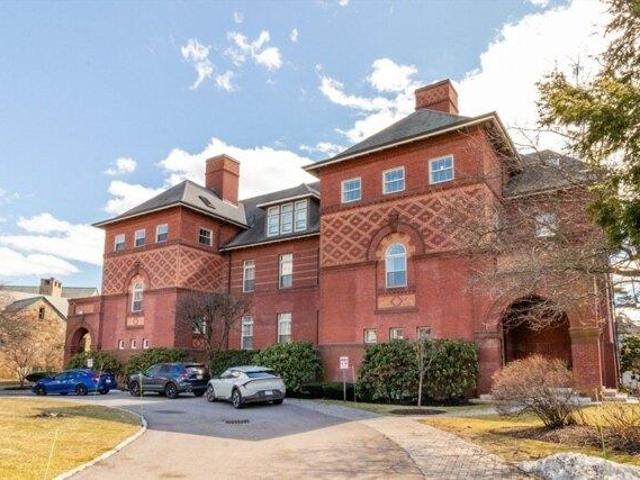 Condo for sale in Auburndale, Massachusetts