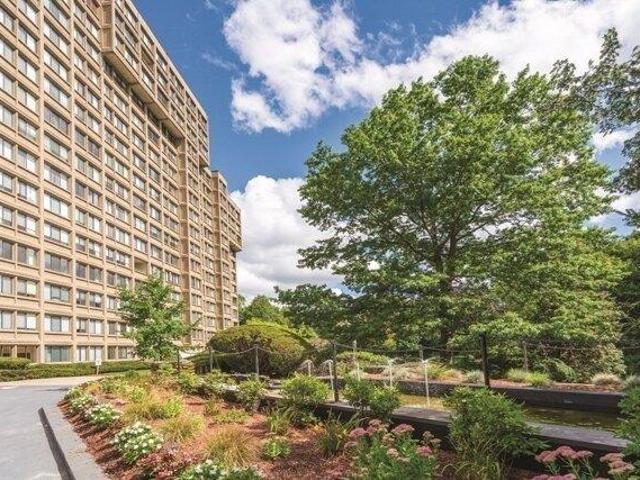 Condo for sale in Thompsonville, Newton