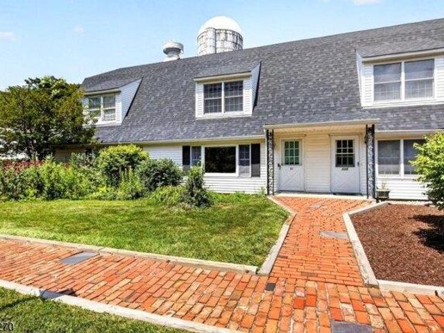 Condo for sale in Newton, New Jersey