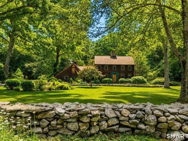 House for sale in Newtown, Connecticut