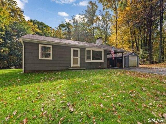 House for sale in Newtown, Western Connecticut Planning Region