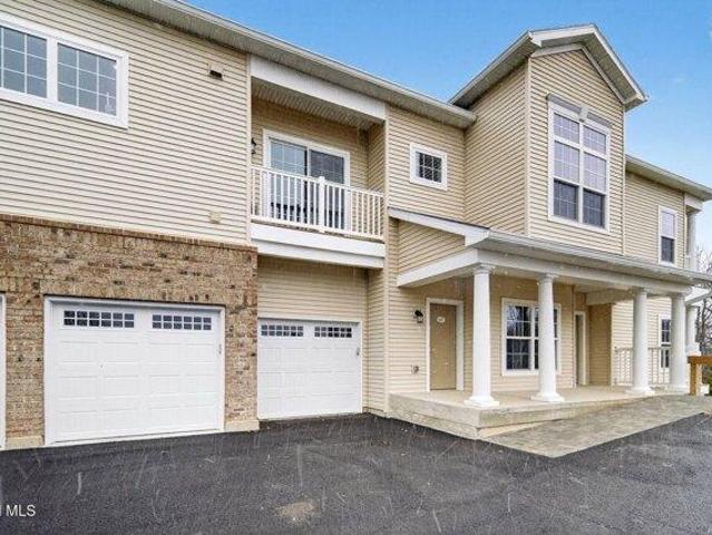 Condo for sale in Niskayuna, New York