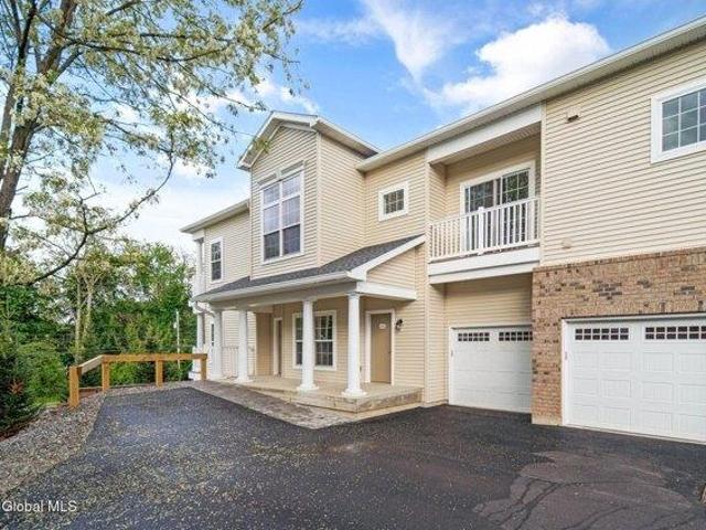Condo for sale in Niskayuna