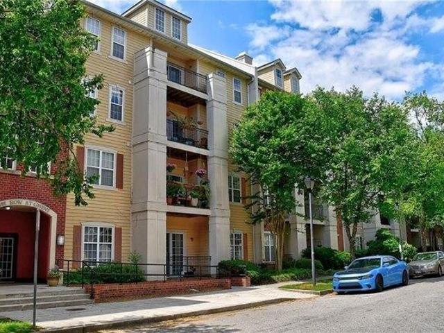 Condo for sale in Norfolk