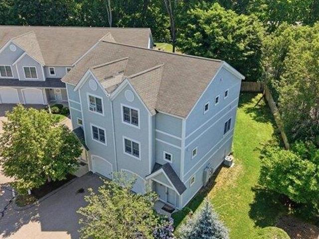 Condo for sale in Bristol, Massachusetts