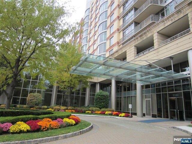 Condo for sale in Hudson, New Jersey