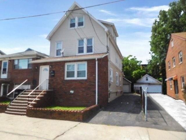 House for sale in Hudson, New Jersey