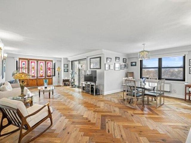 Condo for sale in Hudson, New Jersey