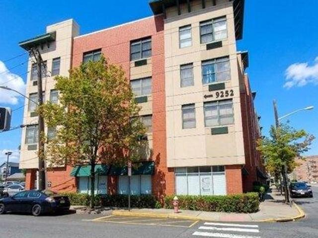 Condo for sale in Hudson, New Jersey
