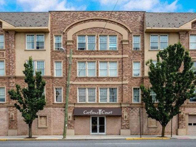 Condo for sale in Hudson, New Jersey