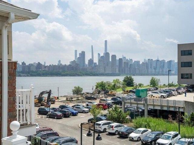 House for sale in Hudson, New Jersey