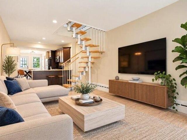 Condo for sale in North Bergen, Hudson County