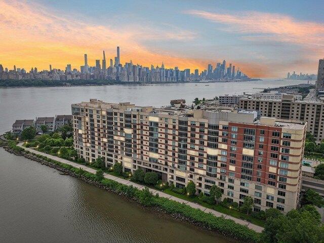 Condo for sale in North Bergen