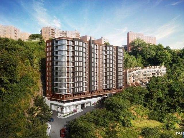 Condo for sale in North Bergen