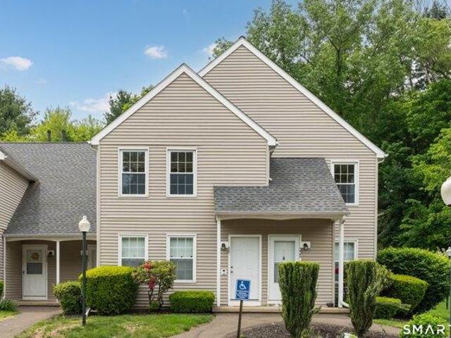 Condo for sale in North Branford, Connecticut