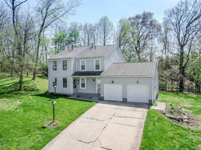 Condo for sale in North Canton