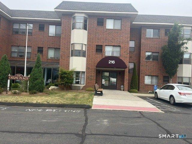 Condo for sale in North Haven, Connecticut