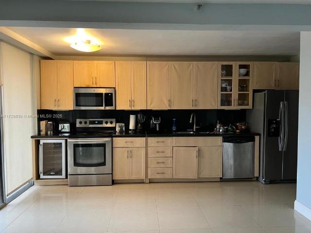 Condo for rent in North Miami, Florida