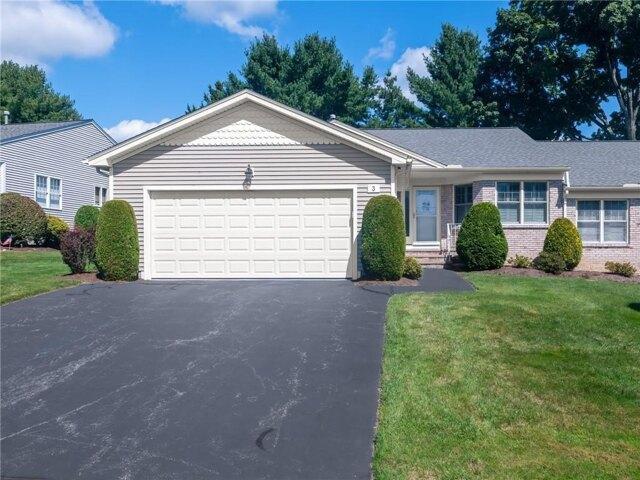 Condo for sale in North Providence, Rhode Island