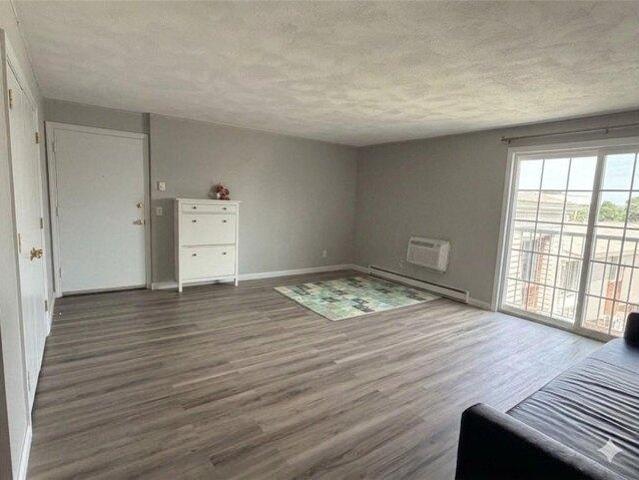Condo for sale in North Providence, Providence County