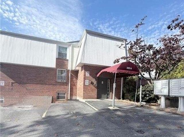Condo for sale in North Providence, Providence County