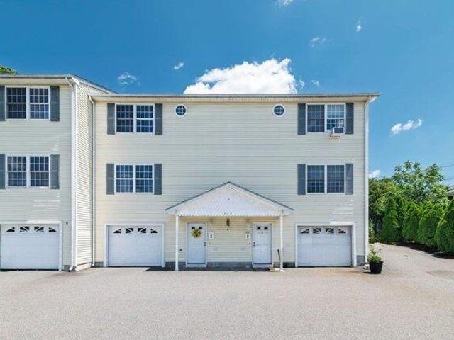 Condo for sale in North Providence, Rhode Island