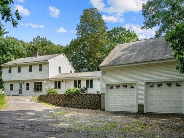 House for sale in North Reading, Massachusetts