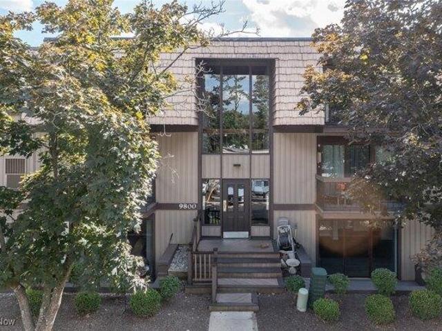 Condo for sale in Hinckley, Ohio