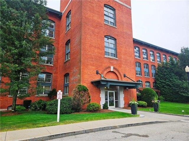 Condo for sale in North Smithfield, Providence County