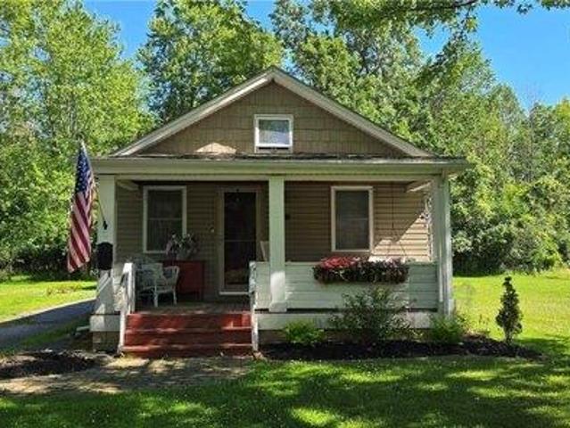 House for sale in Niagara, New York