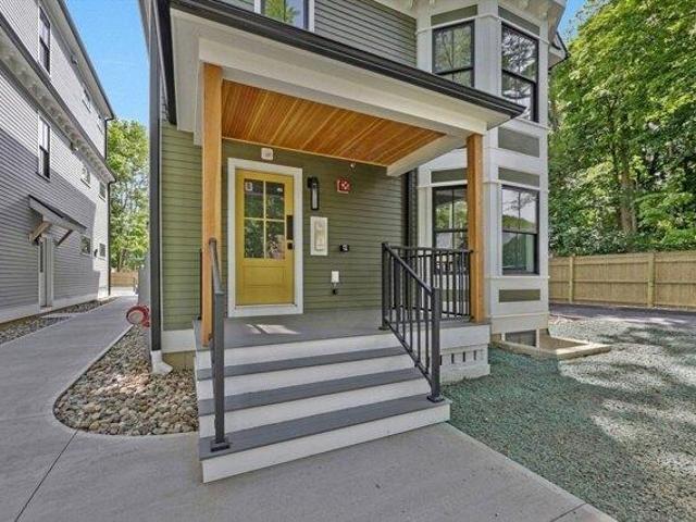Condo for sale in Florence
