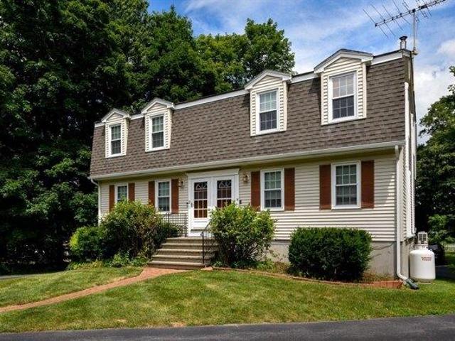 Condo for sale in Northborough, Massachusetts