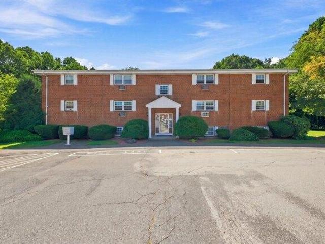 Condo for sale in Northborough, Massachusetts