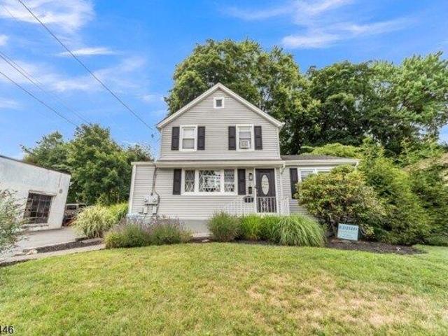 House for sale in Northvale, New Jersey