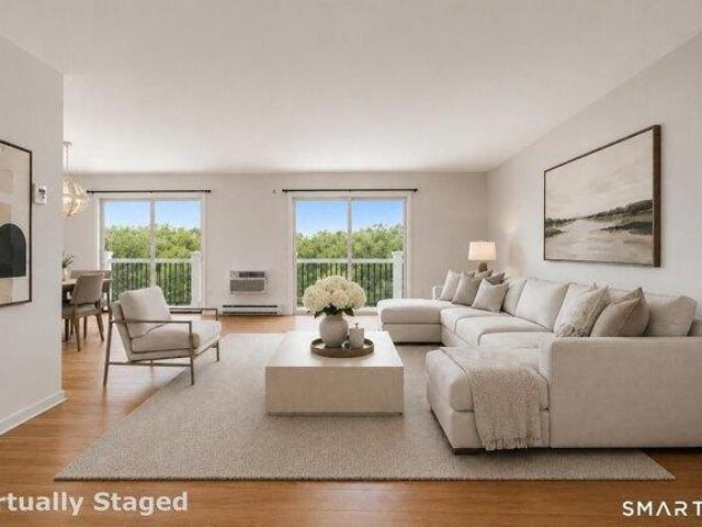 Condo for sale in West Norwalk, Norwalk