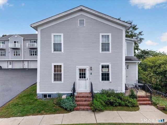 Condo for sale in Jail Hill Historic District, Norwich