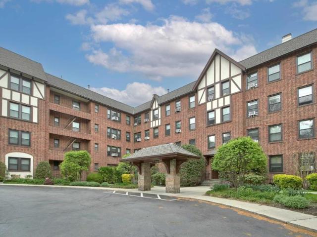 House for sale in Glenwood, New York