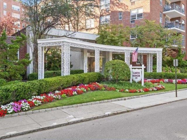 House for sale in Eastchester, New York