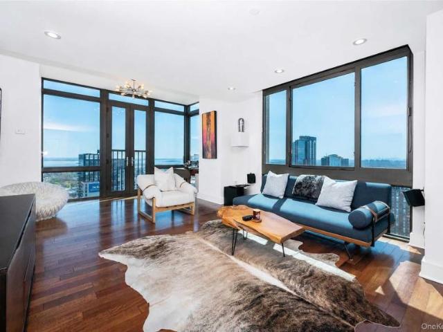 House for sale in New Rochelle, New York