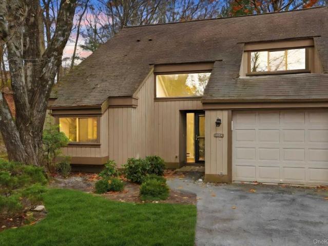 House for sale in Amawalk, New York