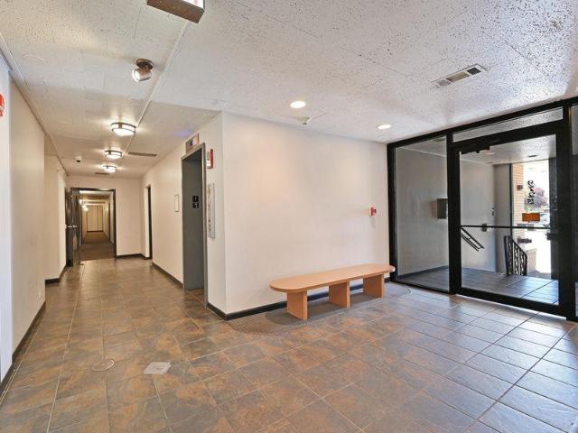 Condo for sale in Oak Lawn, Illinois