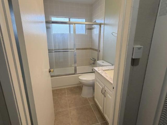 Condo for rent in Oakland, California