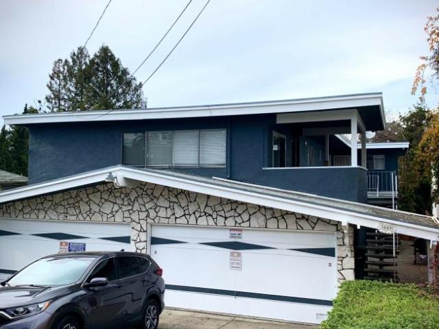 Condo for rent in Oakland