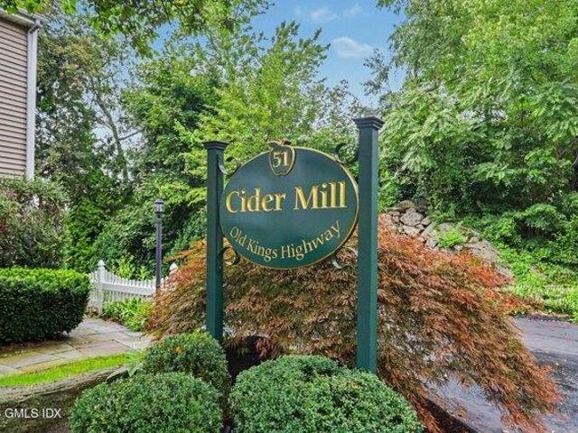 Condo for sale in North Mianus, Greenwich